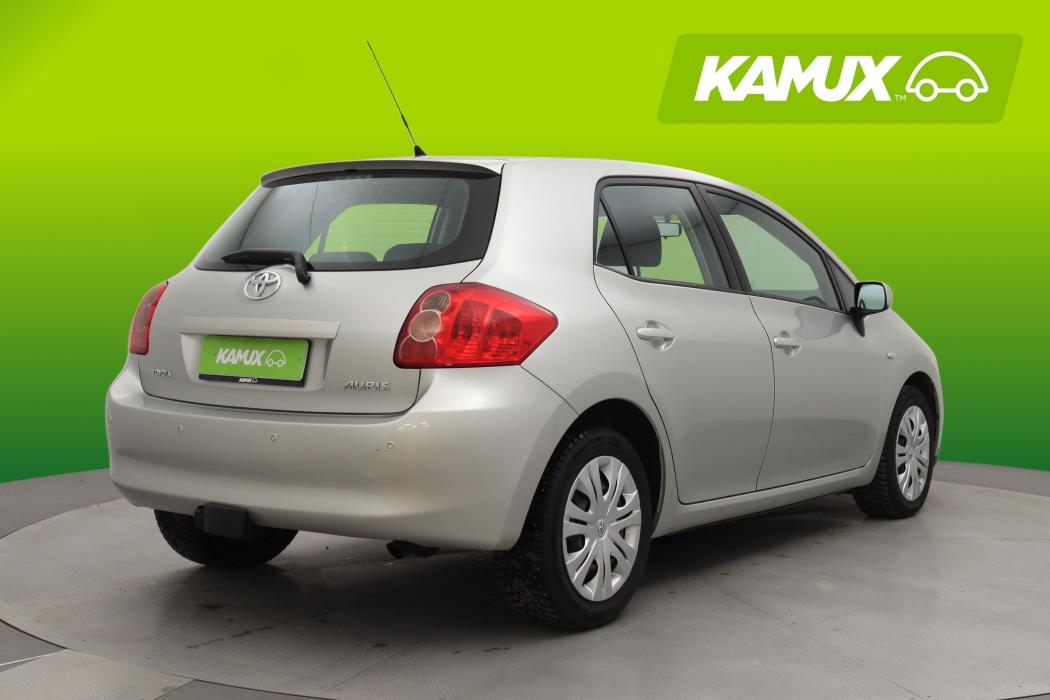 Toyota Auris 2009