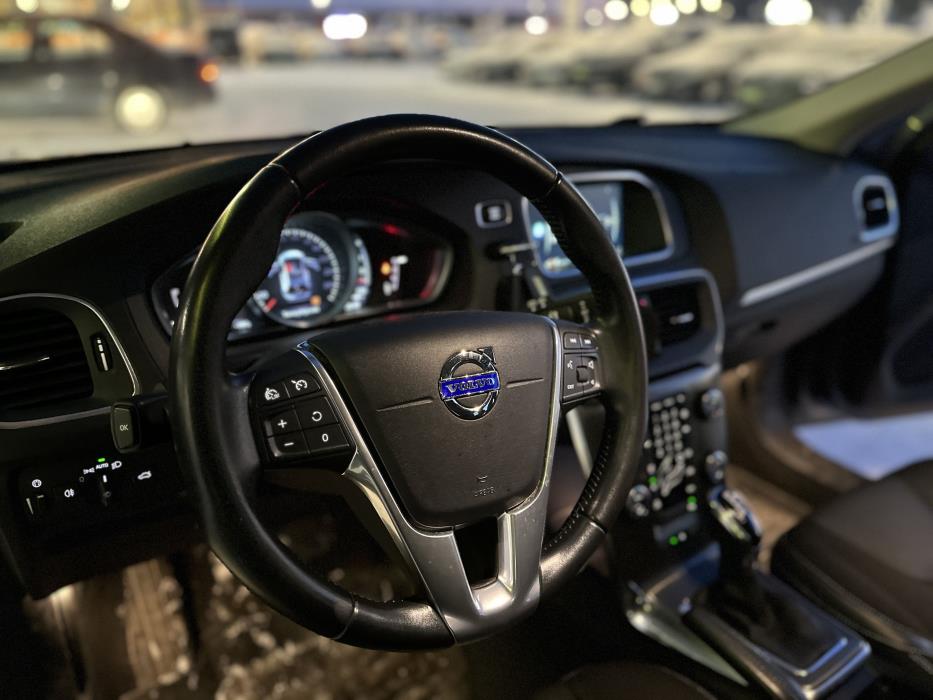 Volvo V40 2016