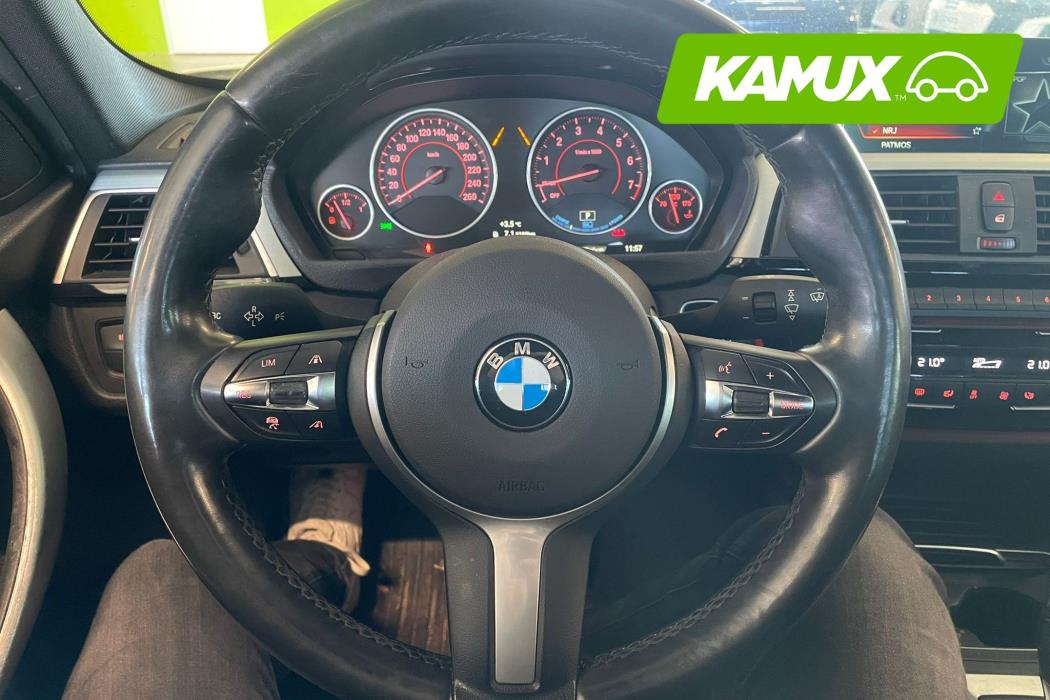 BMW 330 2016