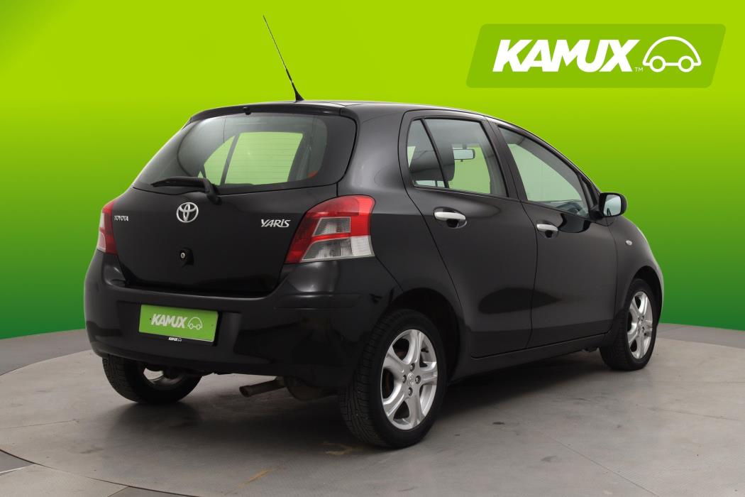 Toyota Yaris 2011