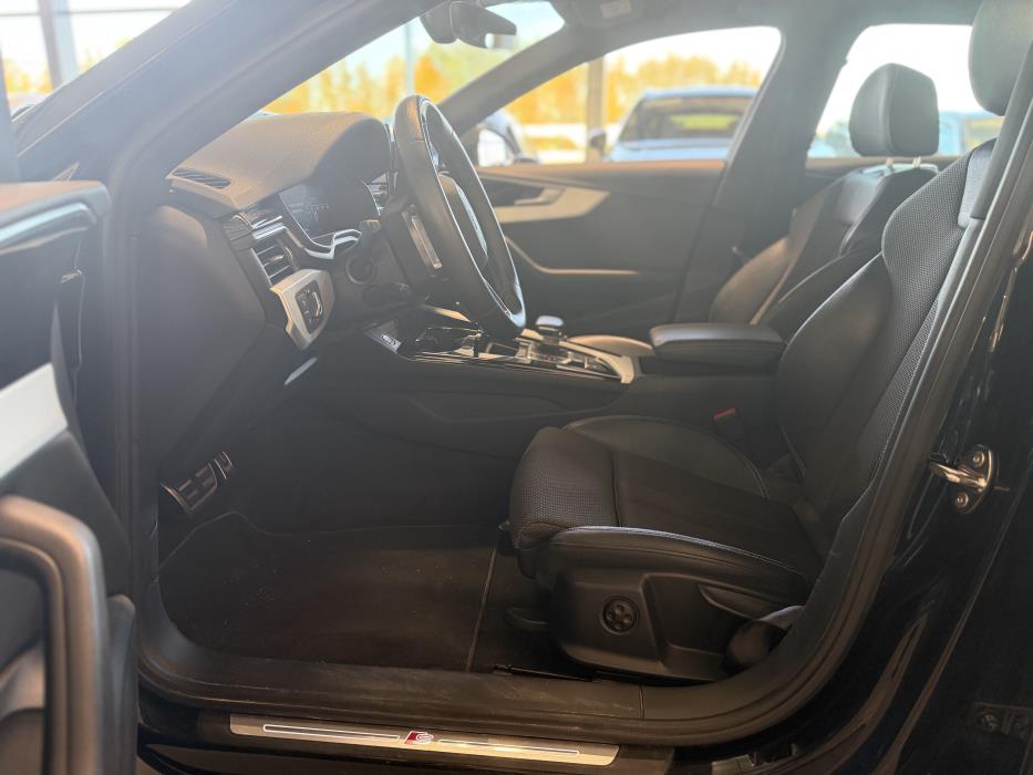 Audi A4 2022