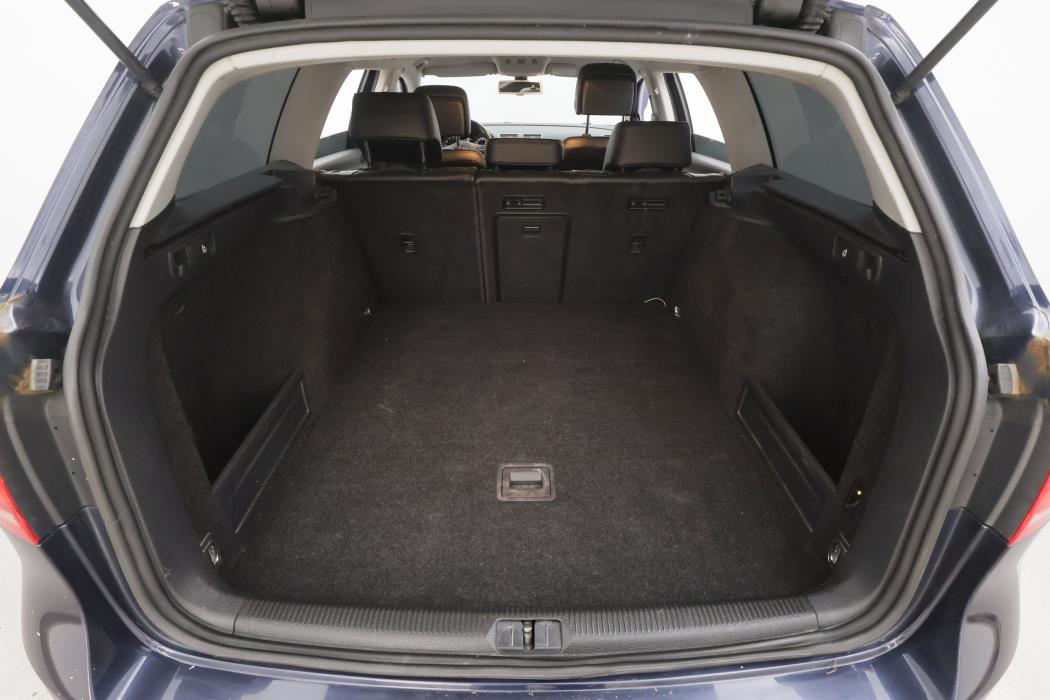 Volkswagen Passat 2011