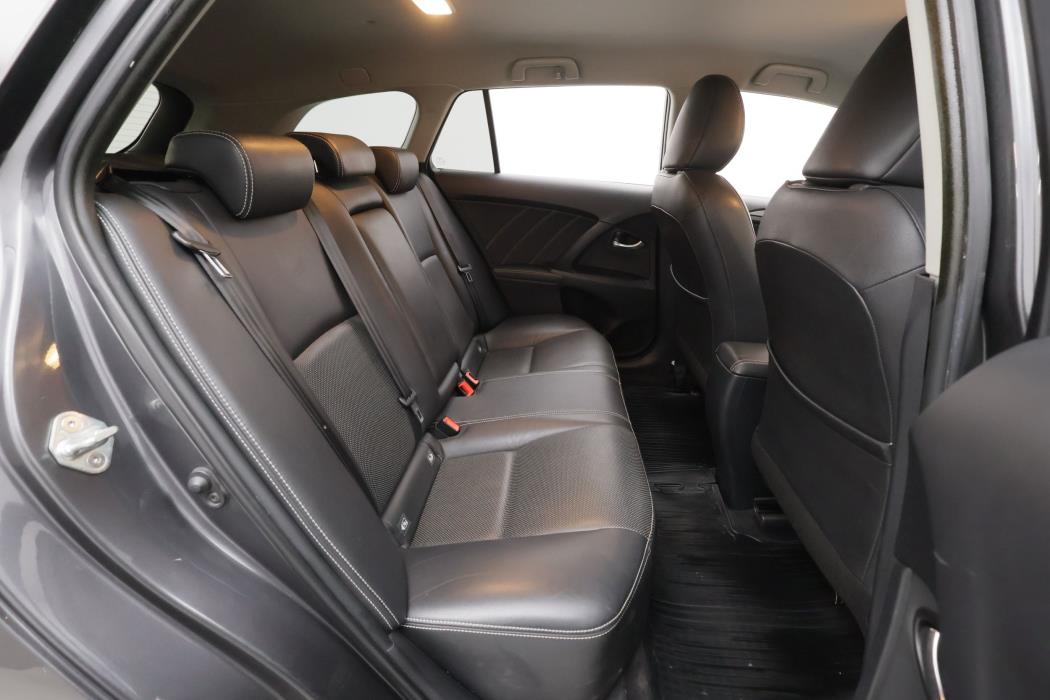 Toyota Avensis 2016