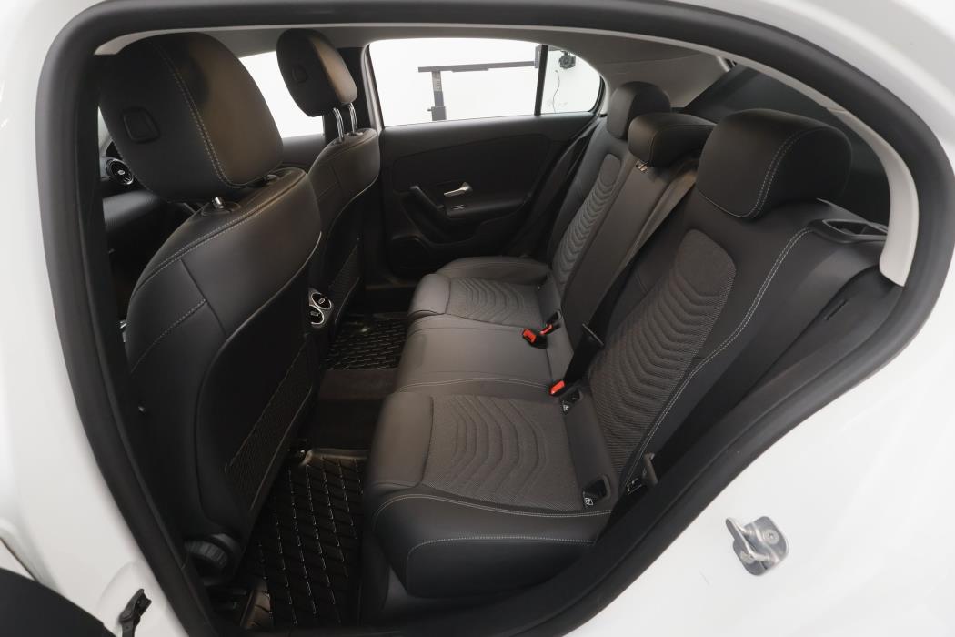 Mercedes-Benz A 2023