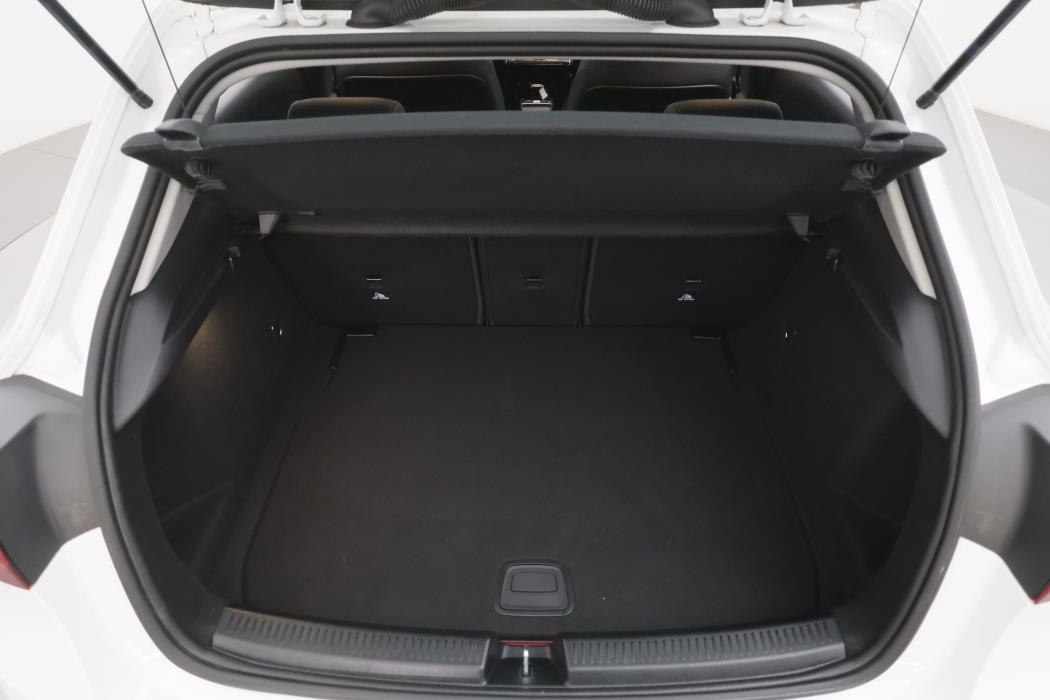 Mercedes-Benz A 2023