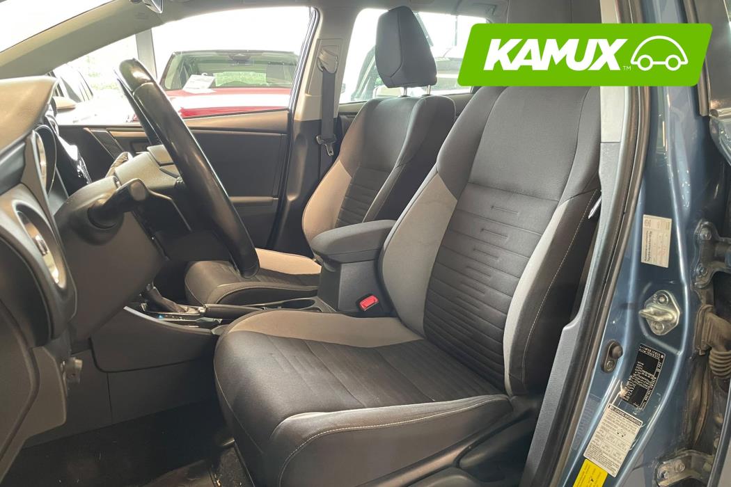 Toyota Auris 2015