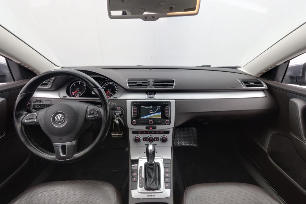 Volkswagen Passat 2013