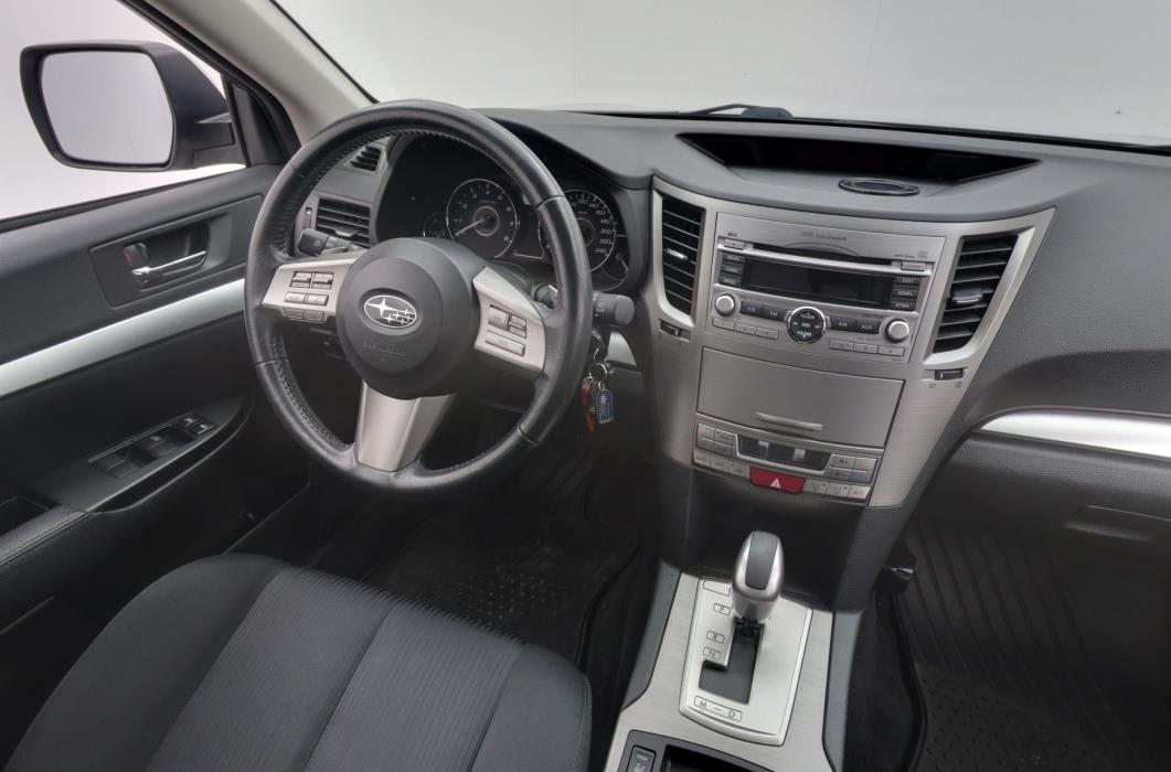 Subaru Legacy 2011