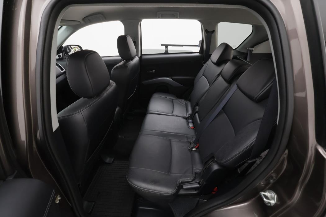 Mitsubishi Outlander 2012
