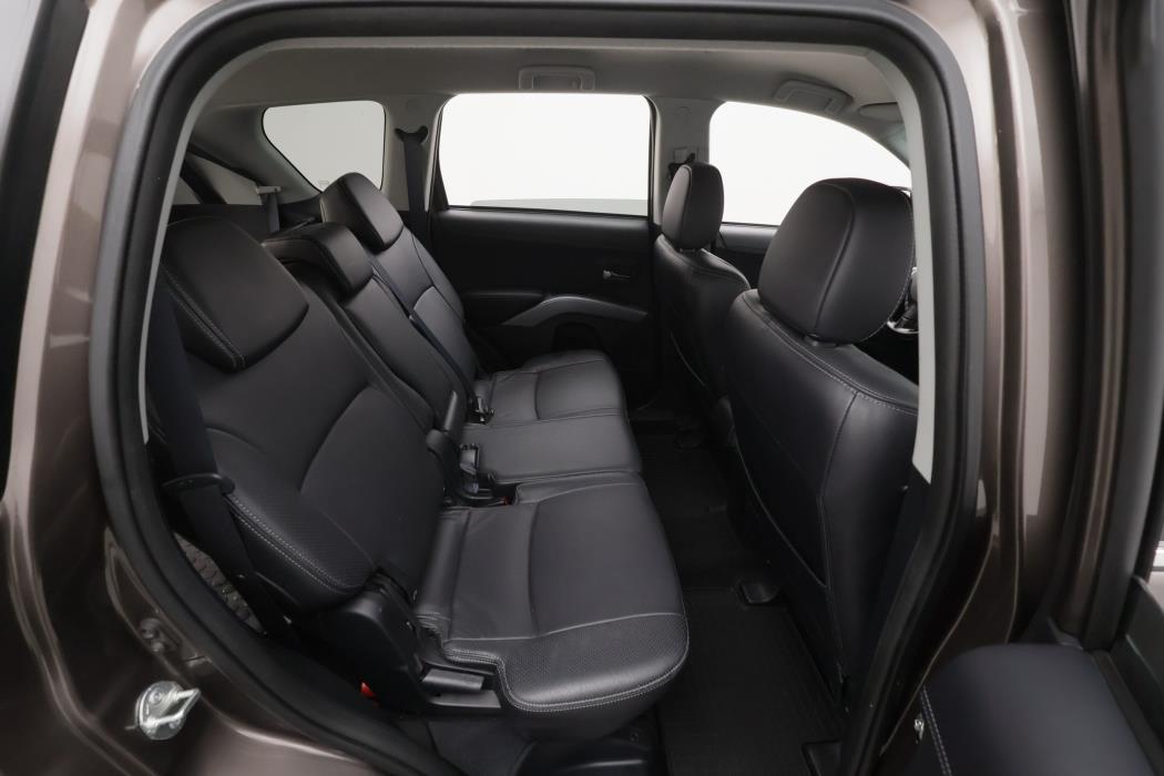 Mitsubishi Outlander 2012
