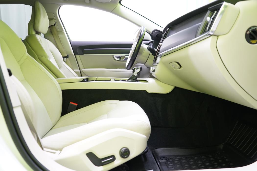 Volvo V90 2017