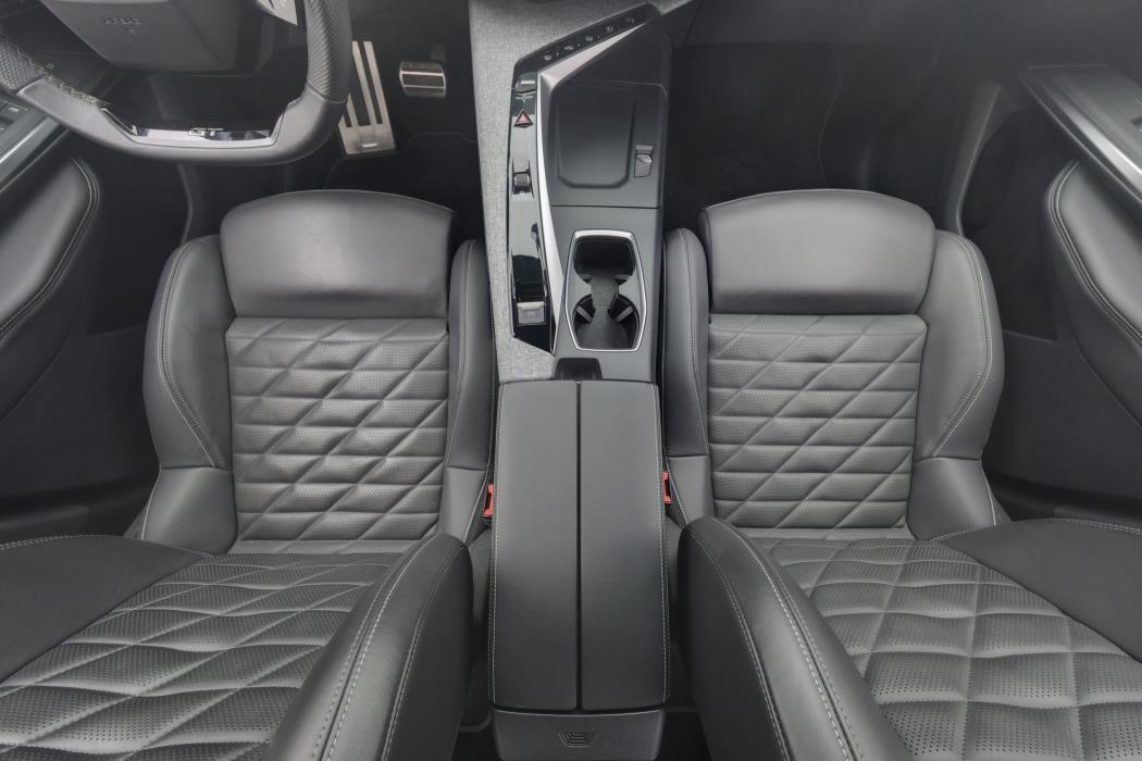 Peugeot e-3008 2024