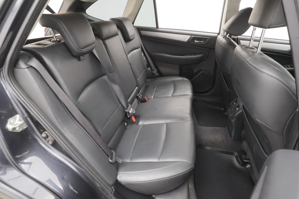 Subaru Outback 2016