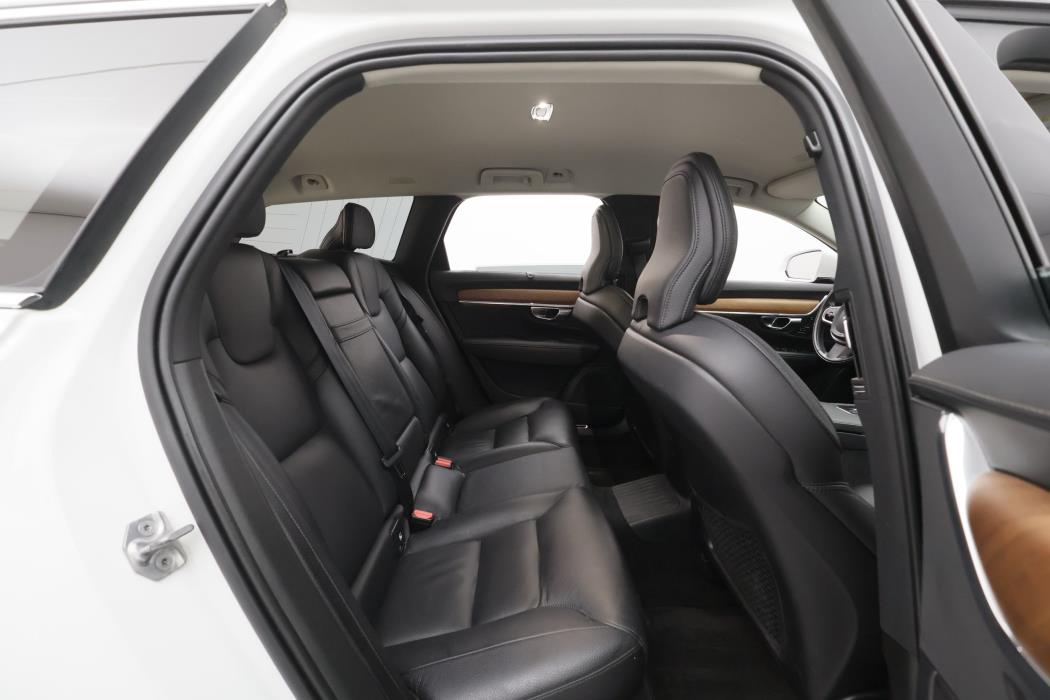 Volvo V90 2020