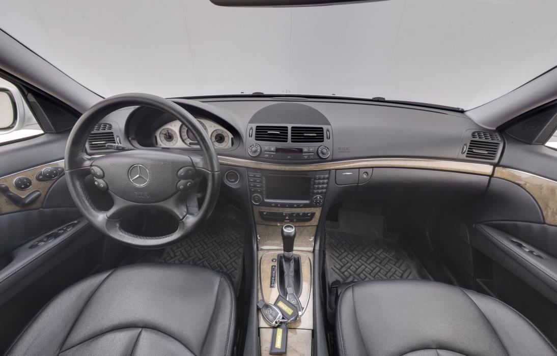 Mercedes-Benz E 2008