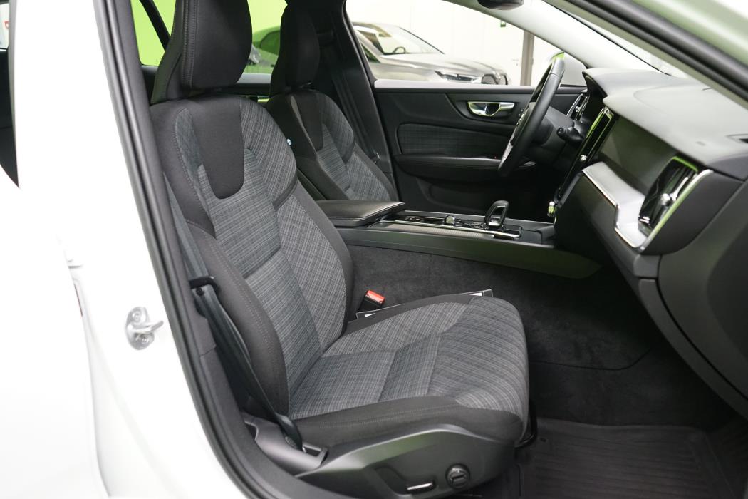 Volvo V60 Cross Country 2022