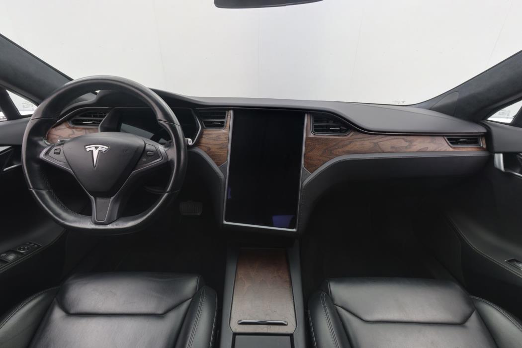 Tesla Model S 2019