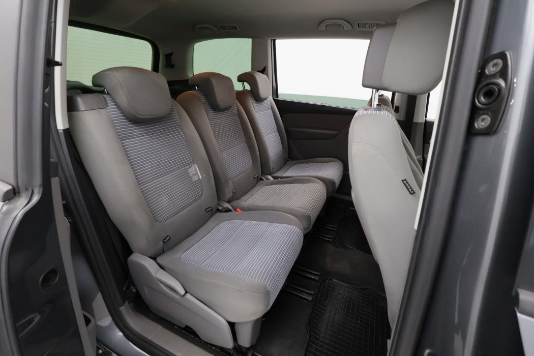 Seat Alhambra 2013