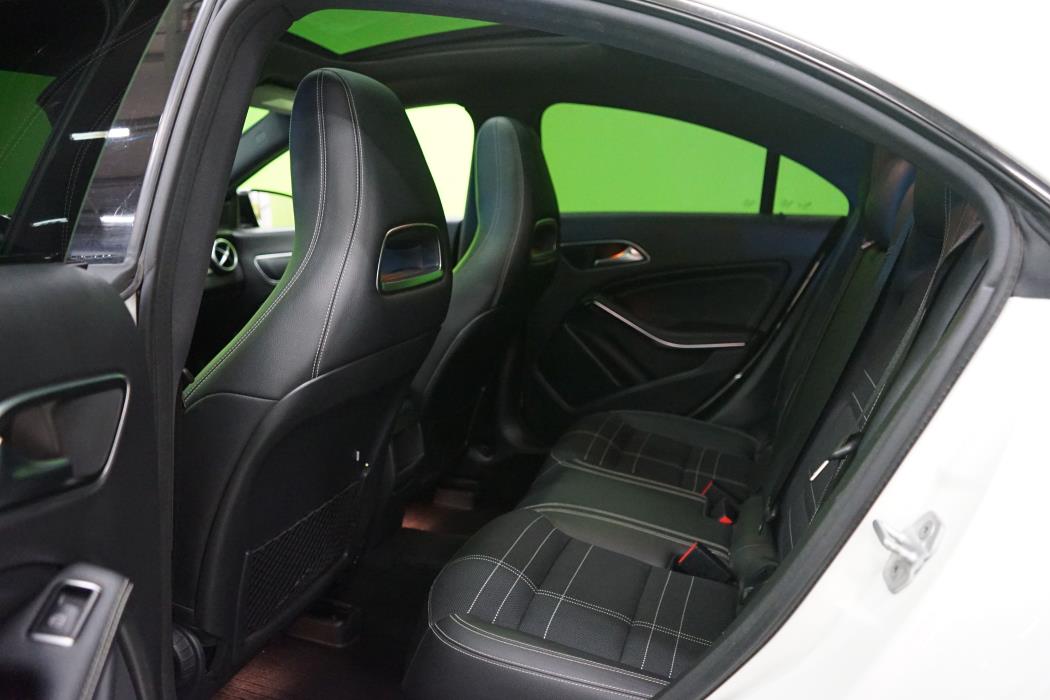 Mercedes-Benz CLA 2013