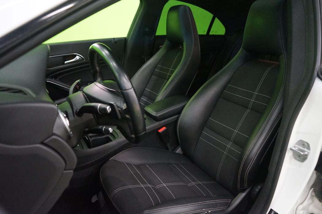 Mercedes-Benz CLA 2013