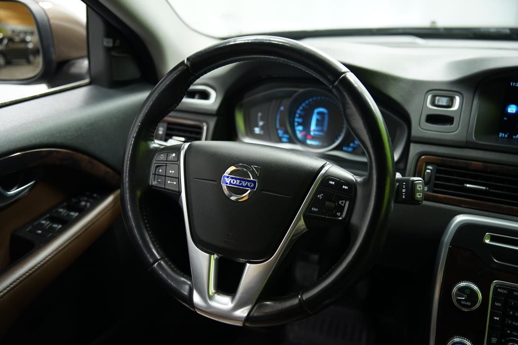 Volvo XC70 2015