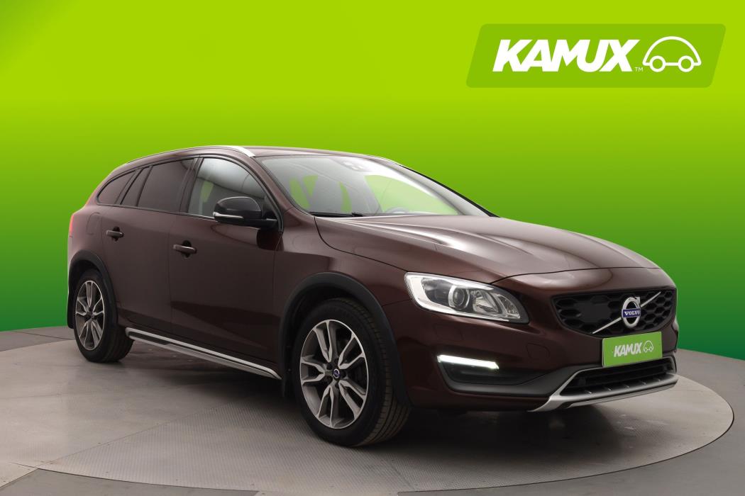 Volvo V60 Cross Country 2015
