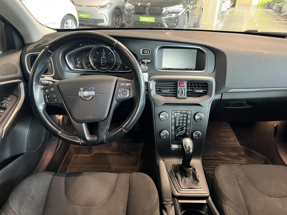Volvo V40 2014