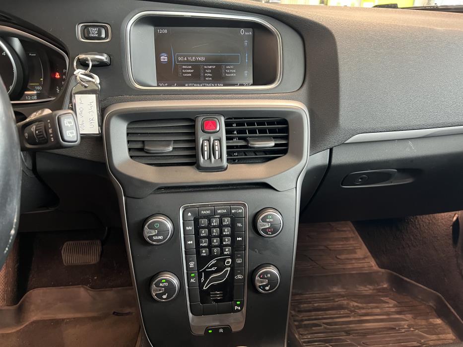 Volvo V40 2014