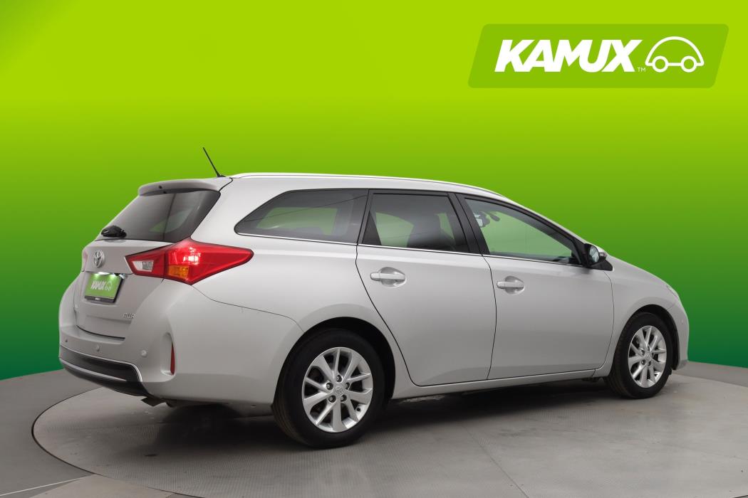 Toyota Auris 2014