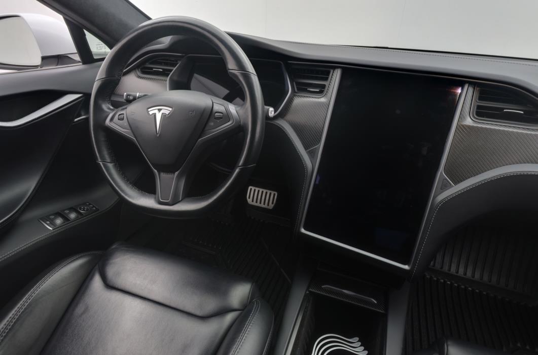 Tesla Model S 2019