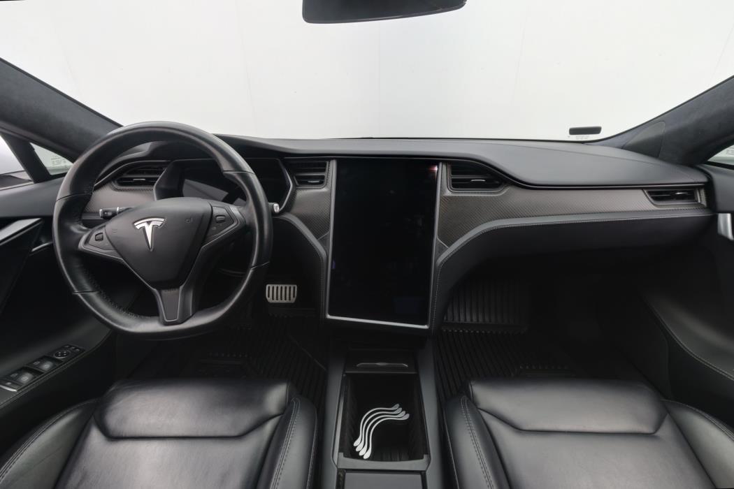 Tesla Model S 2019