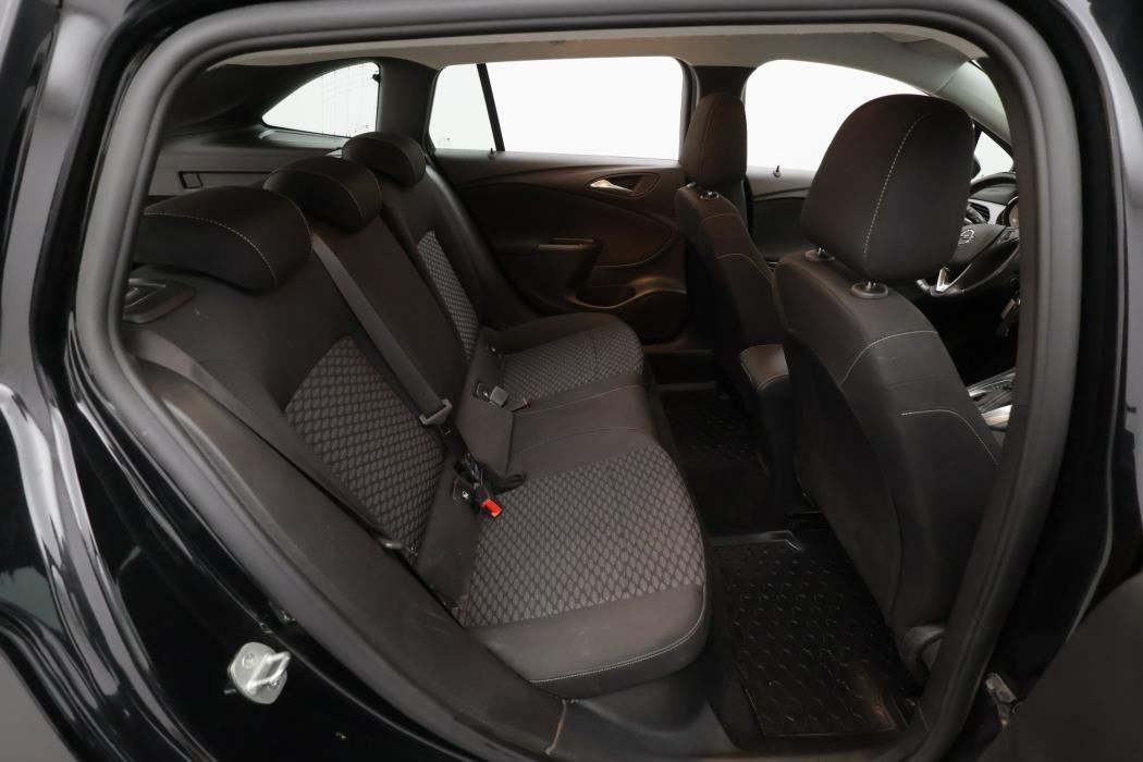Opel Astra 2022