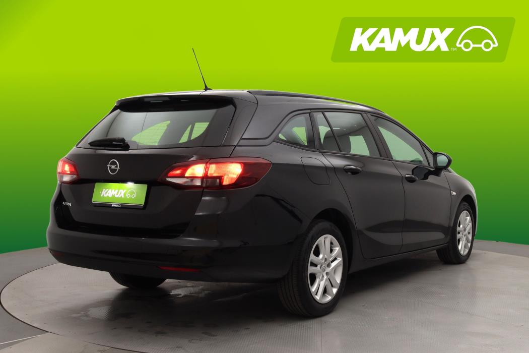 Opel Astra 2022
