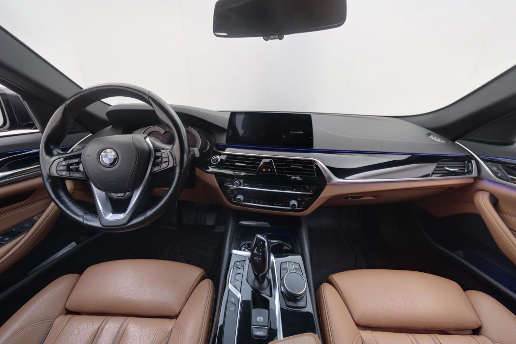 BMW 520 2019