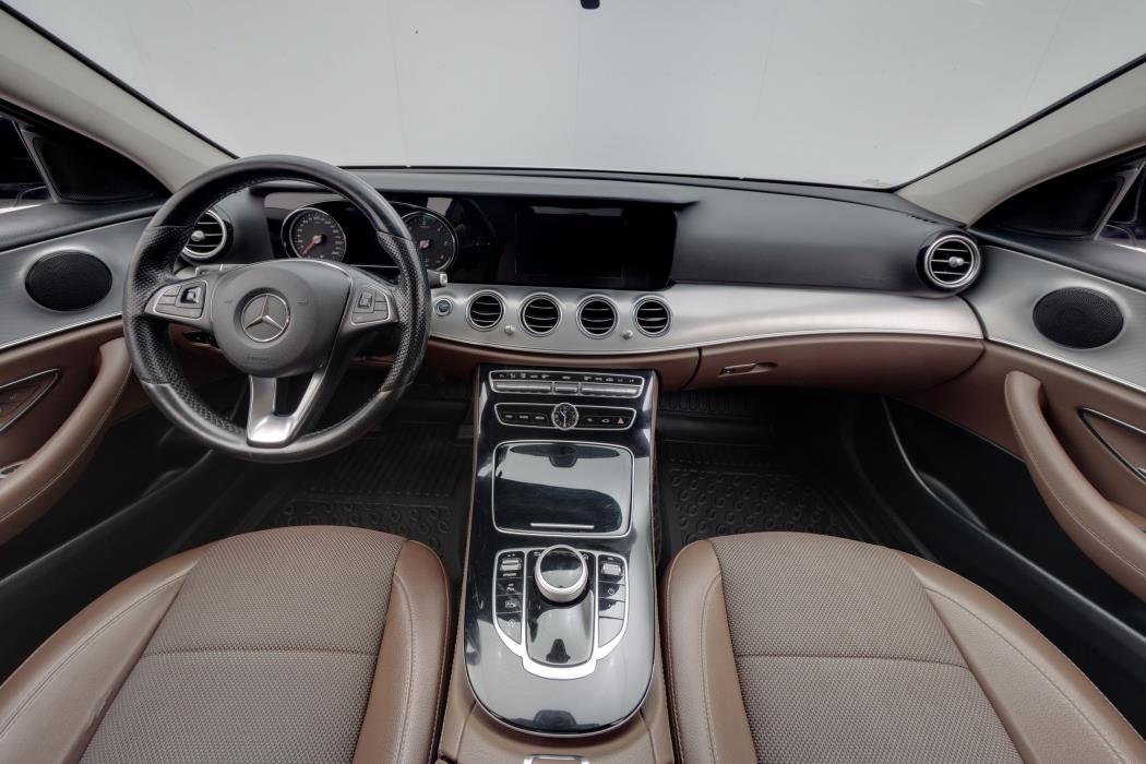 Mercedes-Benz E 2017