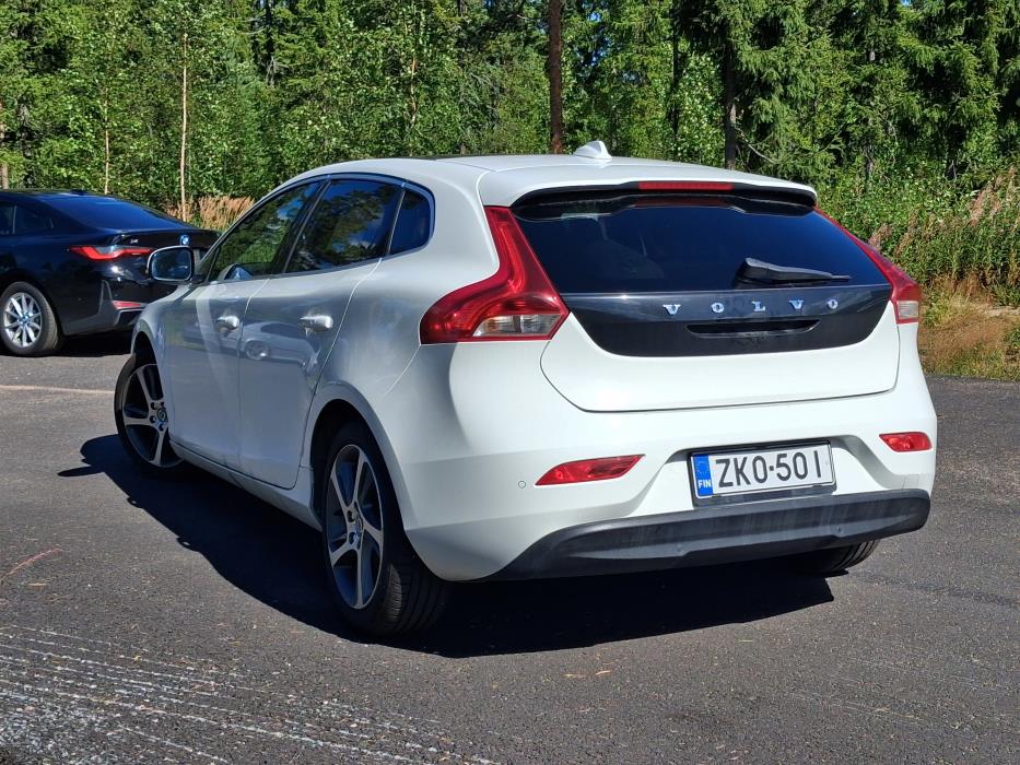 Volvo V40 2015