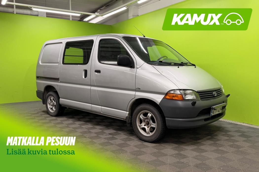 Toyota Hiace 2005