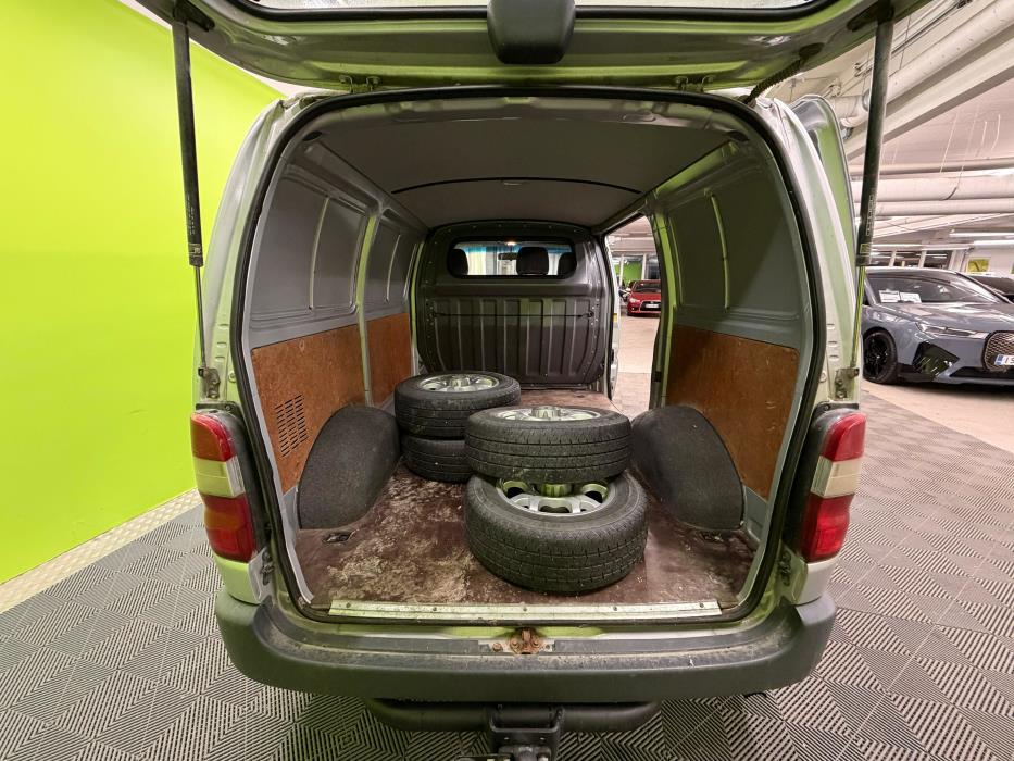 Toyota Hiace 2005