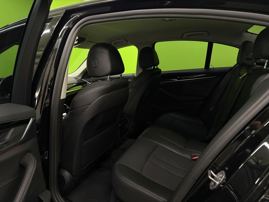 BMW 518 2019