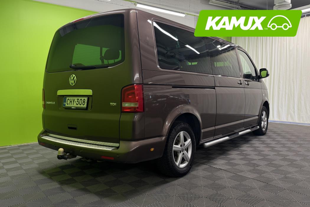 Volkswagen Caravelle 2011