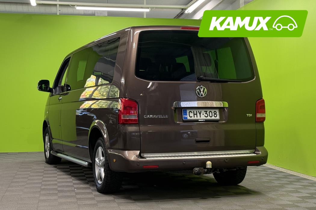 Volkswagen Caravelle 2011