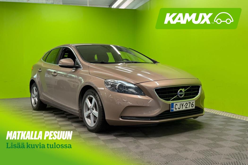 Volvo V40 2015