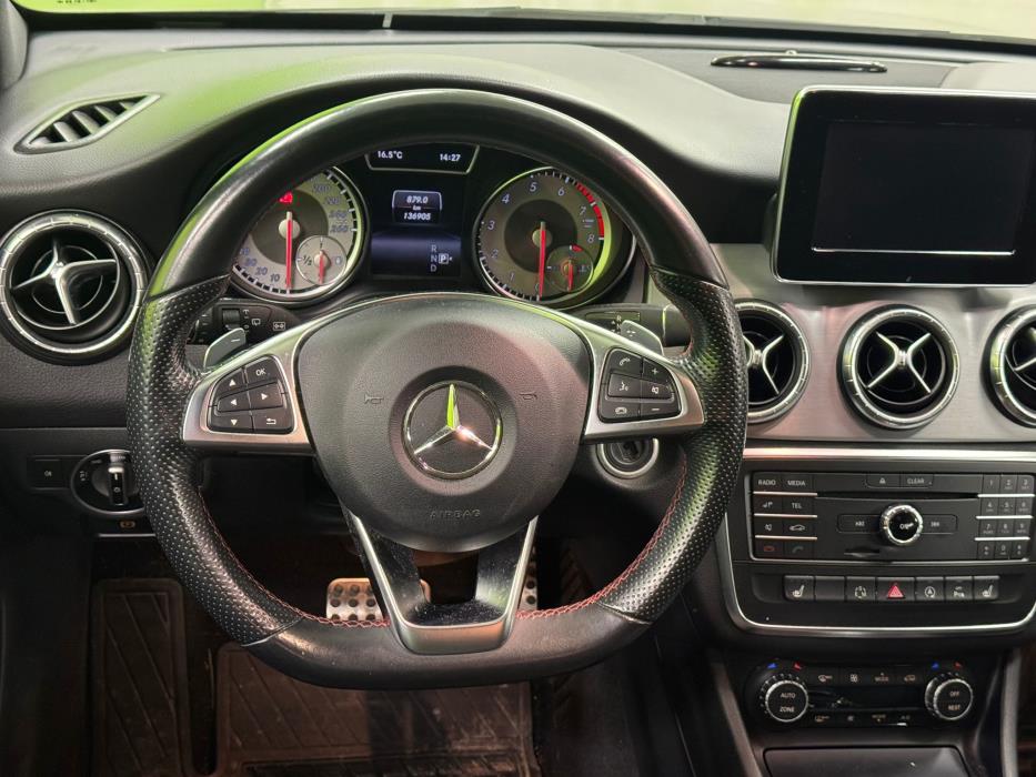 Mercedes-Benz CLA 2015
