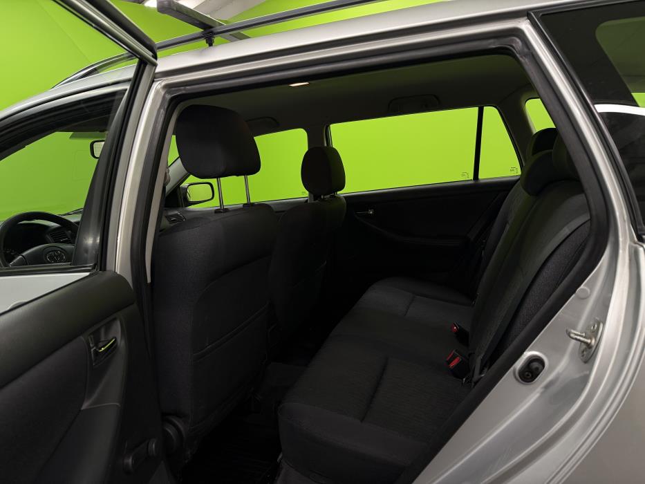 Toyota Corolla 2004