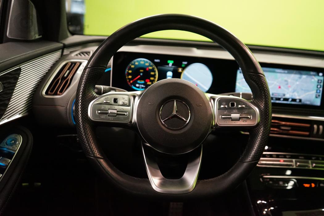 Mercedes-Benz EQC 2021