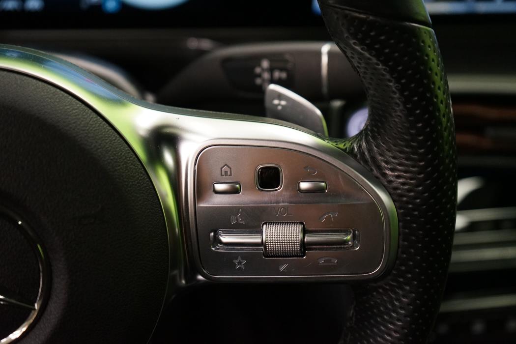 Mercedes-Benz EQC 2021