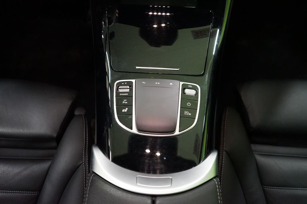 Mercedes-Benz EQC 2021