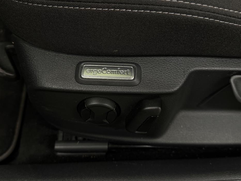 Volkswagen Passat 2021