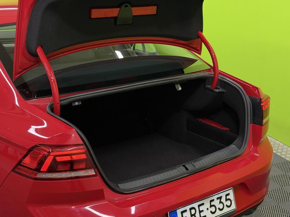 Volkswagen Passat 2021