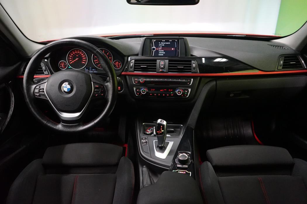 BMW 320 2013